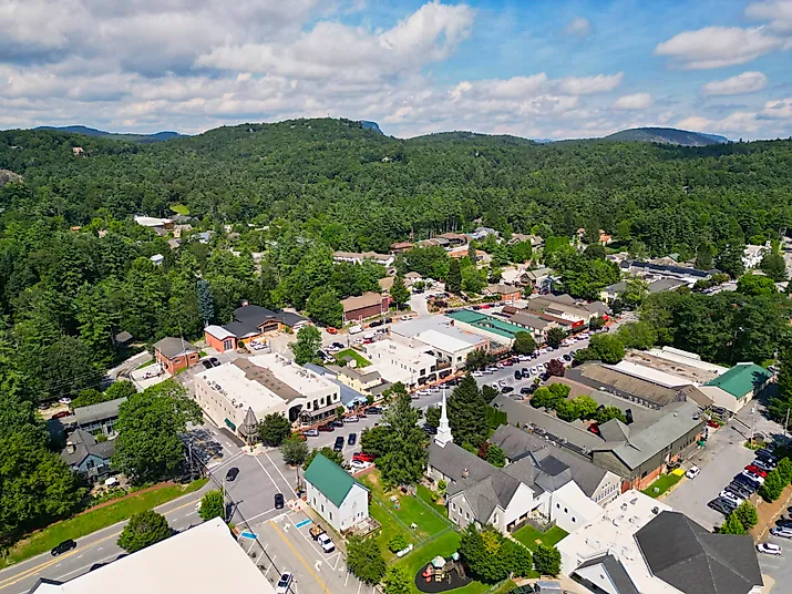 Downtown Highlands. By Harrison Keely - Own work, CC BY 4.0, Wikipedia.