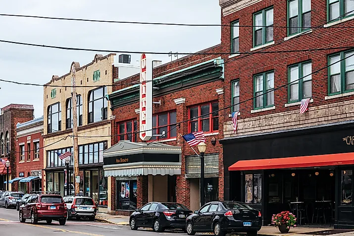 Westerly, Rhode Island: High Street with colourful buildings and a few people. via peeterv / iStock.com