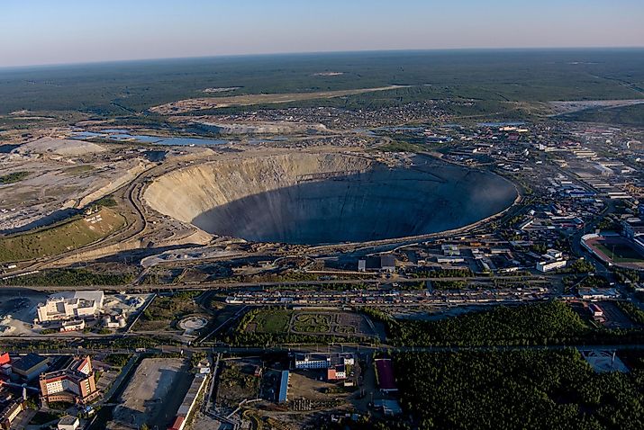 Kimberlite pipe Mir. indigenous diamond deposits. 