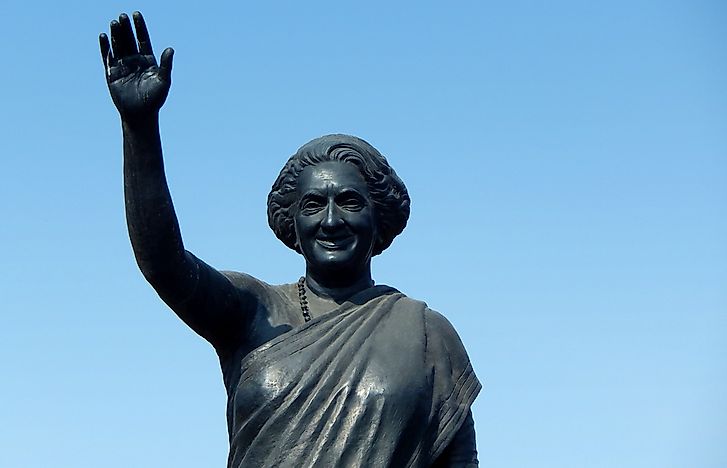 Estátua do antigo primeiro ministro indiano Indira Gandhi.  Crédito editorial: reddees / Shutterstock.com