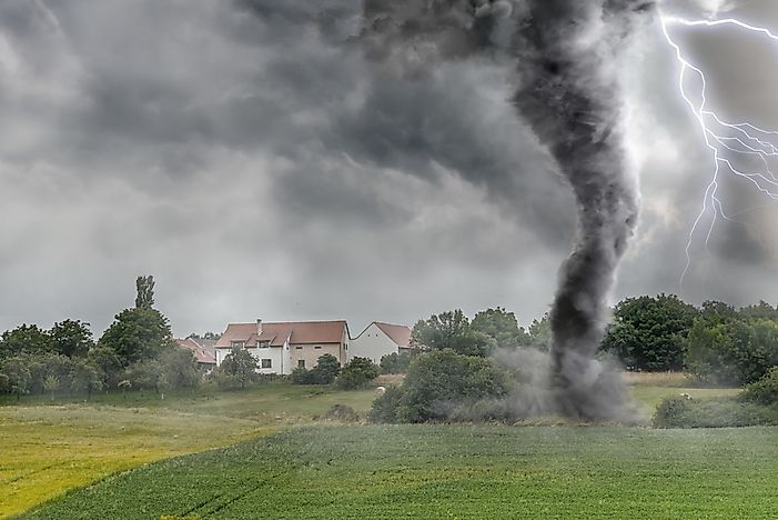 why is tornado alley so prone to tornadoes worldatlas com what causes tornadoes to form in tornado alley