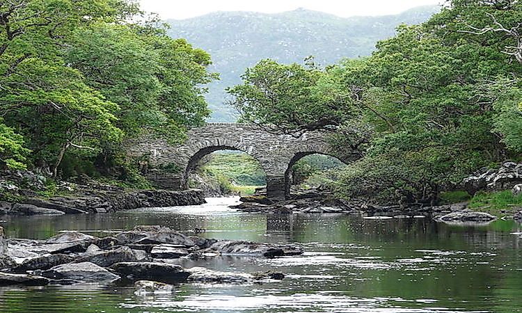 Natural Treasures Of Ireland: The Six National Parks Of The Republic Of Ireland