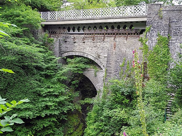 What Is A Devil's Bridge?