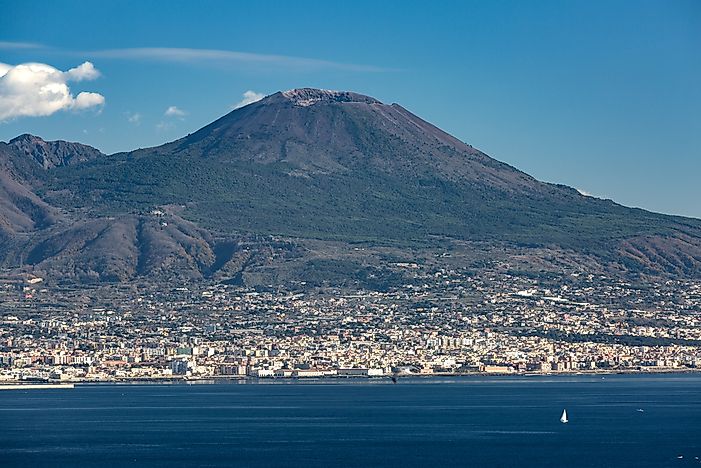 #9 Mount Vesuvius - One of the World's Most Active Volcanoes