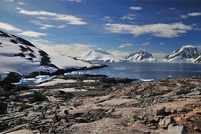 The 10 Largest Antarctic Islands