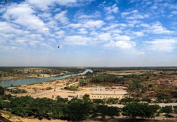 Which Countries Does the Euphrates River Flow Through?