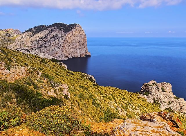 Where Is The Serra de Tramuntana Located?