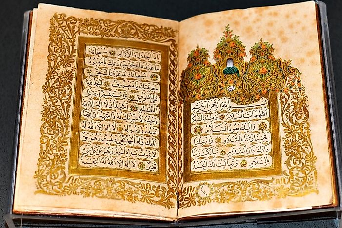 What Does Islamic Economics Mean?