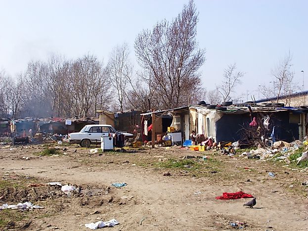 Brasil - Venezuela crisis economica - Página 12 Serbia-belgrade-zemun-semlin-slums-shanty-october-2009