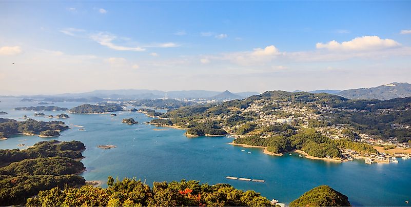 Which Are the Island Countries of Asia?