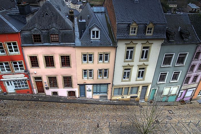 #8 Luxembourg - 594,130