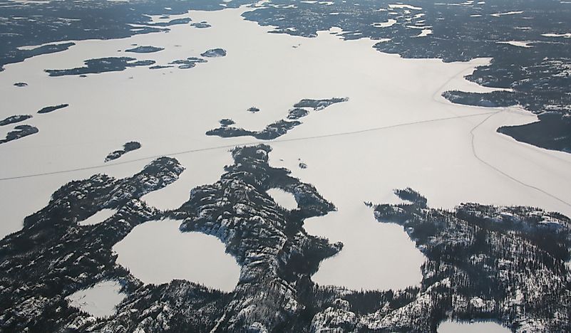 What Are The Primary Inflows And Outflows Of The Great Slave Lake?