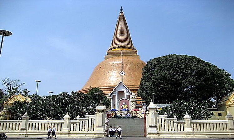 #6 The Phra Pathommachedi Stupa Of Thailand -