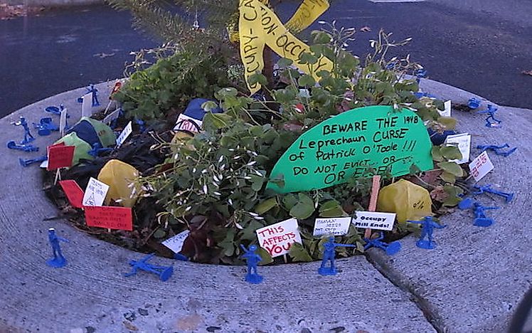 Mill Ends Park: The Mysterious Tale Of The Smallest Park In The World