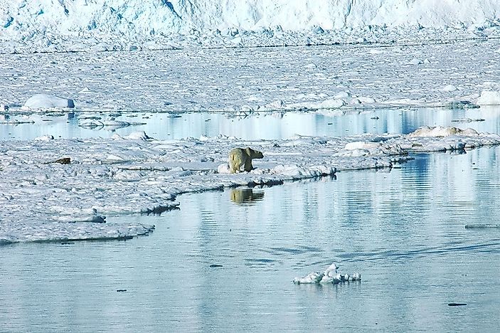 Where is The Arctic Ocean?