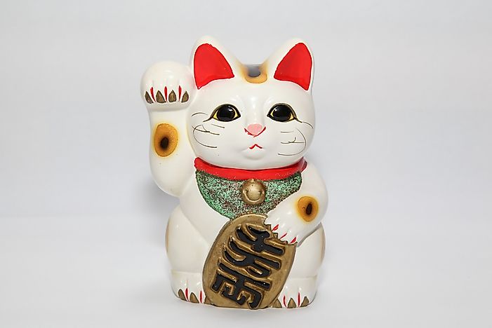 #7 Maneki-neko, Japan
