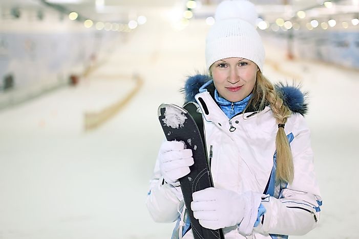 Dubai offers tourists the unique experience of skiing indoors. Dubai offers tourists the unique experience of skiing indoors.