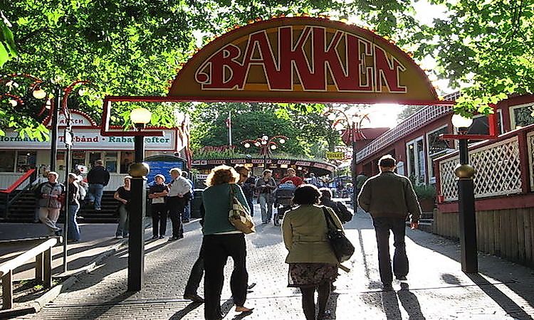 #2 Dyrehavsbakken - Amusement park