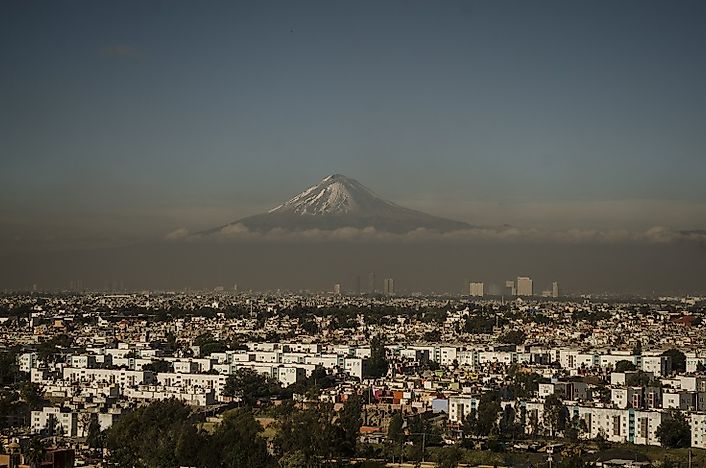 Where Does The Mountain Pico De Orizaba Rise?