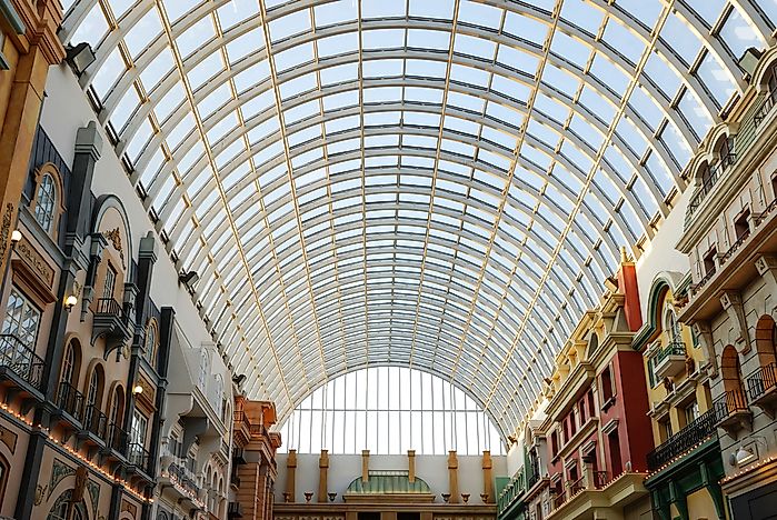 The Largest Enclosed Shopping Malls In Canada