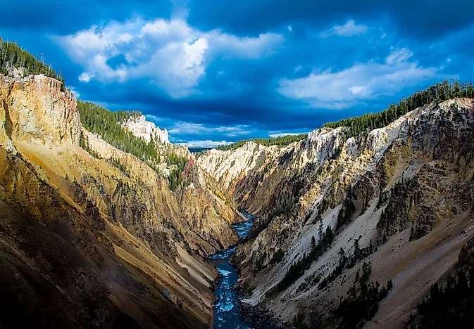 Where Is Yellowstone National Park?