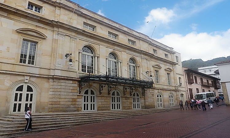 #7 Teatro de Cristóbal Colón -