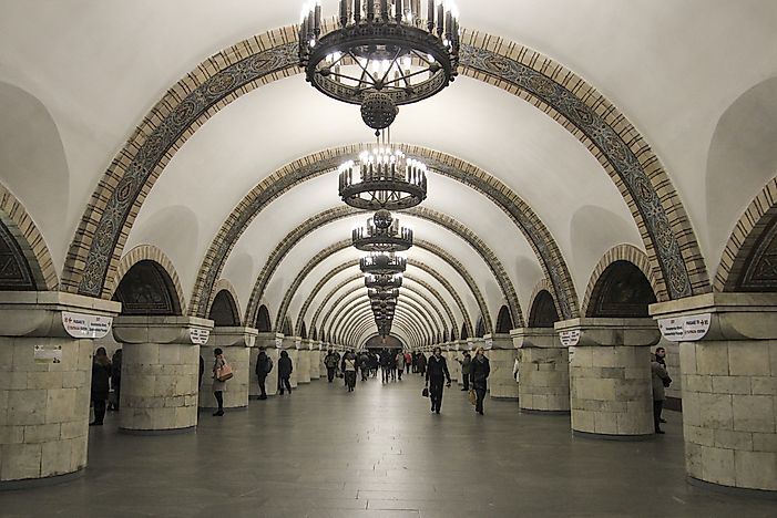 10 самых интересных станций метро в мире.