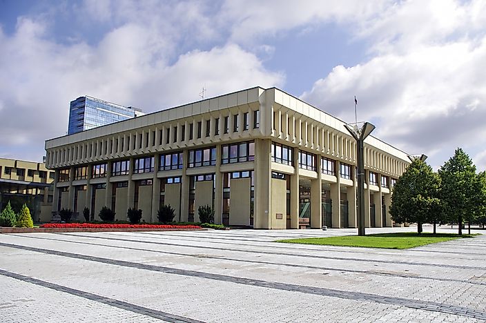 What Type Of Government Does Lithuania Have?