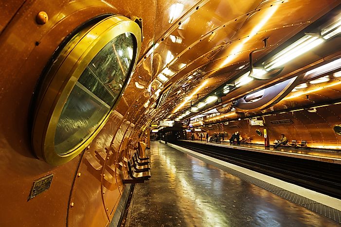 10 самых интересных станций метро в мире.