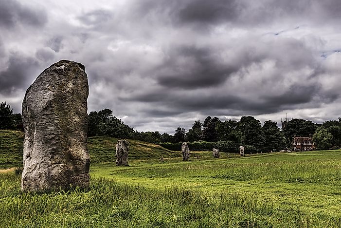 #10 Avebury