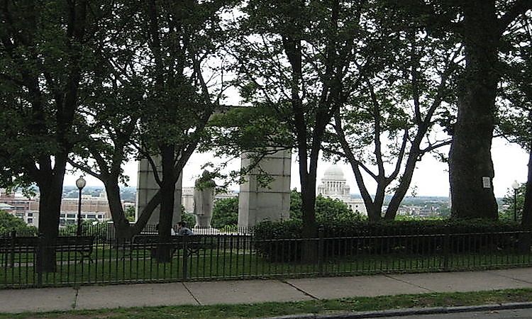 Who Was The Founder Of Rhode Island?