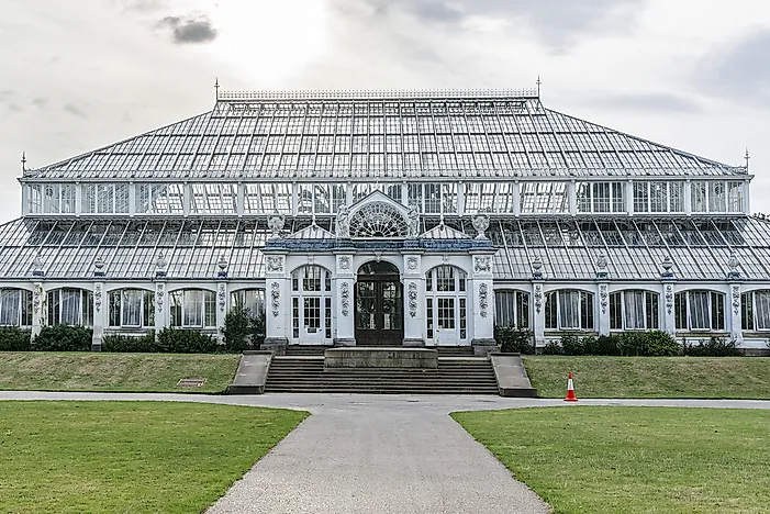 What Is Unique About The Kew Garden's Temperate House?