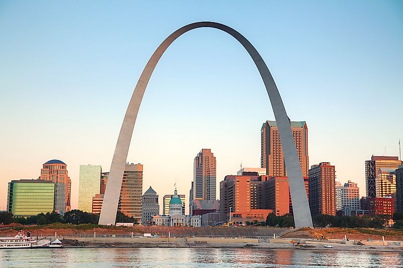 #10 Gateway Arch - 1965