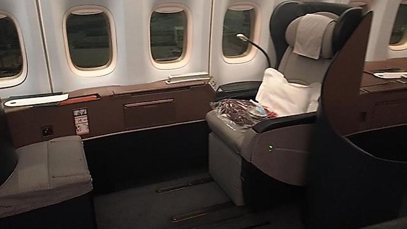 Qantas first class seating. Image credit:Anonymous427Wikimedia.org Qantas first class seating. Image credit:Anonymous427Wikimedia.org