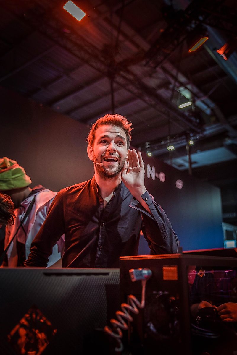 Esports can provide unique viewing perspectives. Photo by christopher lemercier on Unsplash