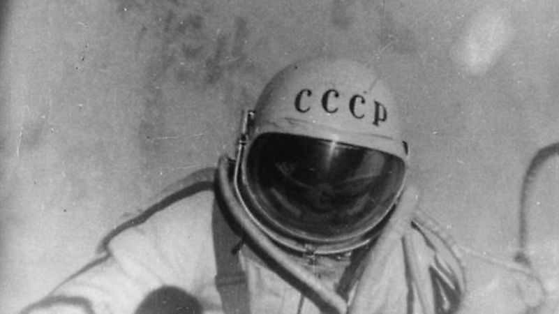 #4 The Accident During The Voskhod 2 Spacewalk