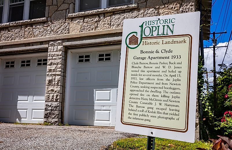 The historical garage apartment of Bonnie and Clyde. The historical garage apartment of Bonnie and Clyde.