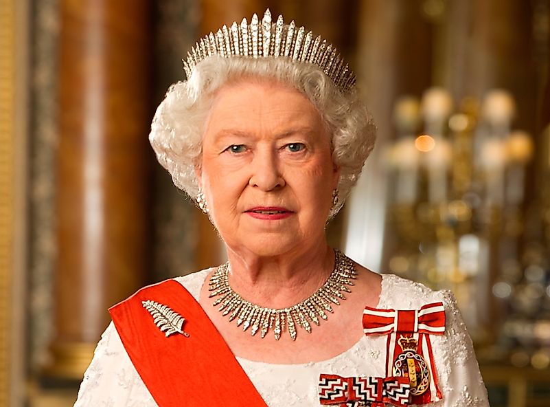 Fashion is of the utmost importance to the Queen. Image credit: wikimedia.org