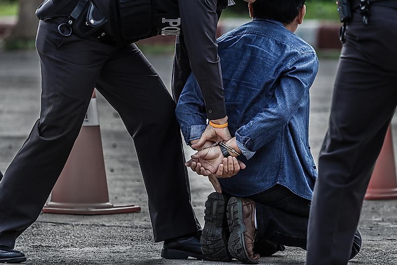 #5 Police Have To Read You Your Rights