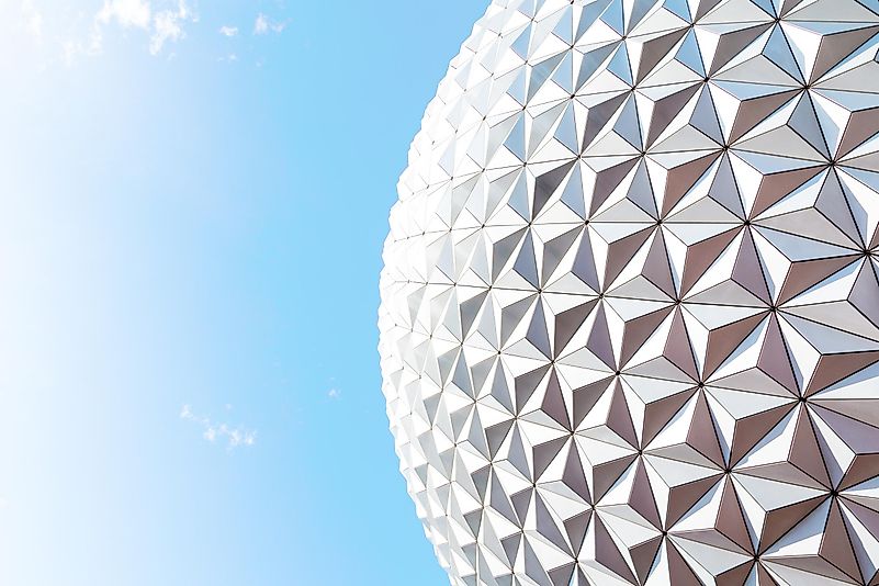 Disney World will take a lot longer to explore than Disneyland. Photo by Park Troopers on Unsplash