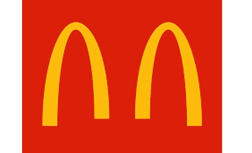 The new McDonalds logo promoting social distancing. Image credit: www.packagingstrategies.com