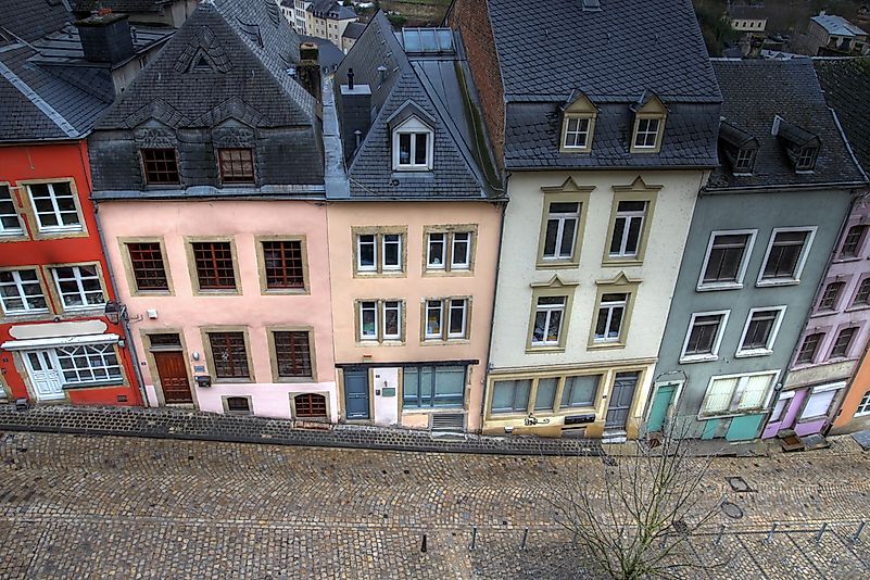#8 Luxembourg - 594,130