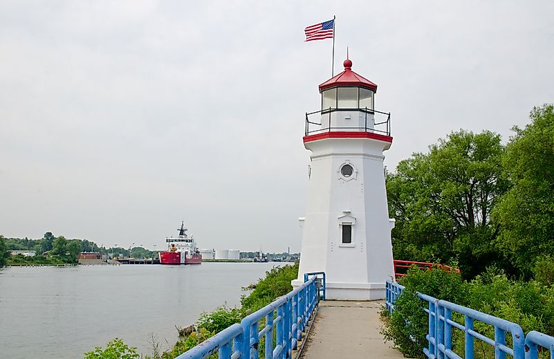 #2 Cheboygan Crib Light