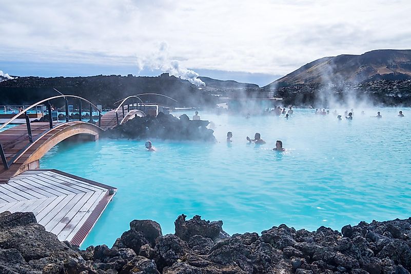 O spa geotérmico da Lagoa Azul é uma das atrações mais visitadas da Islândia.