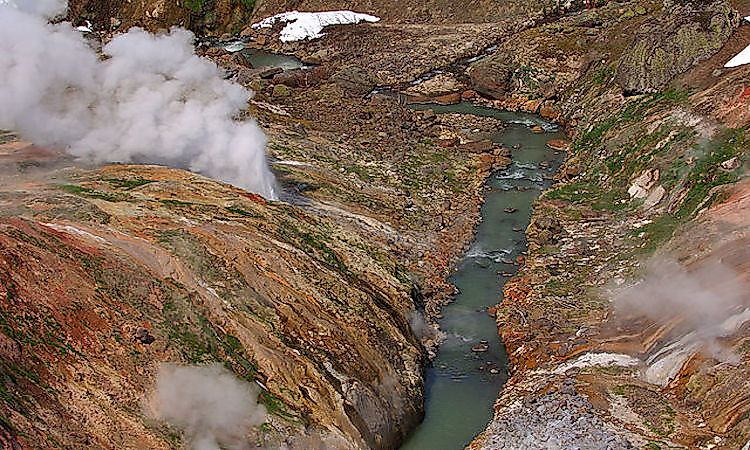 #2 Valley of Geysers -
