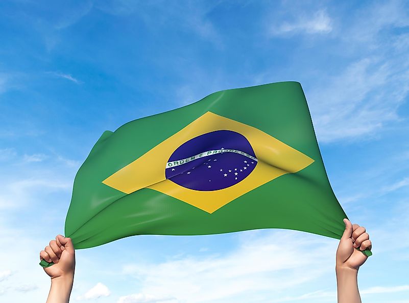 O Brasil ainda está se recuperando da recessão pela qual passou em 2015.