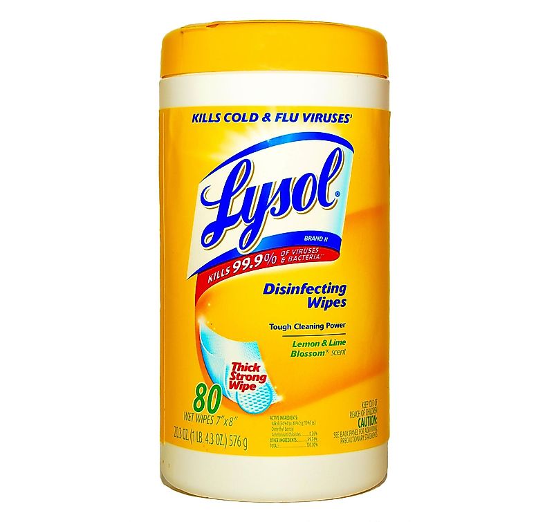 Çok popüler olan mendiller de dahil olmak üzere birçok farklı Lysol temizleyici türü vardır. Fotoğraf kredisi: Julie Clopper / Shutterstock.com