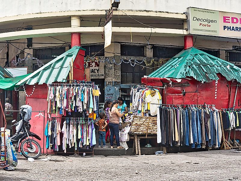 Thrift store shopping consumer product recycling. Image credit: Amraepowel/Flickr.com