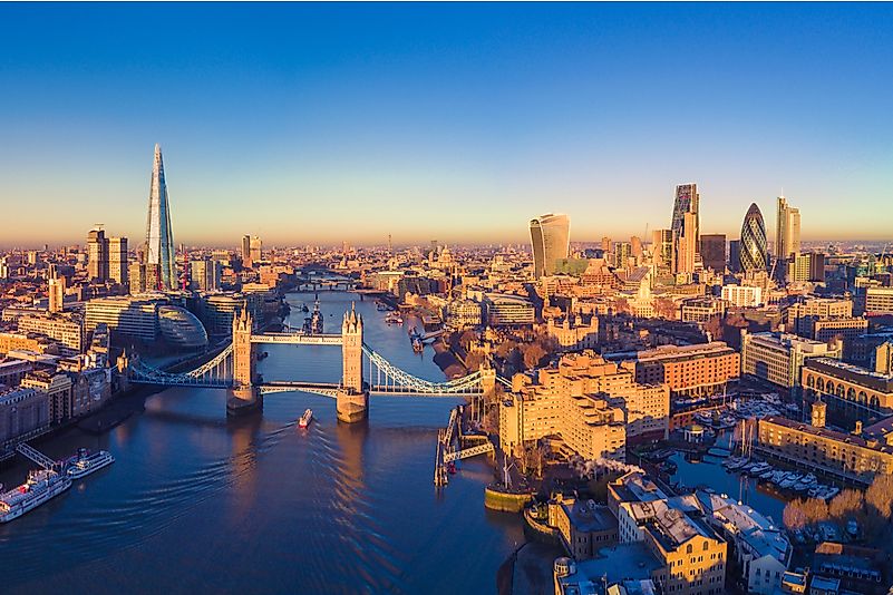 #10 London