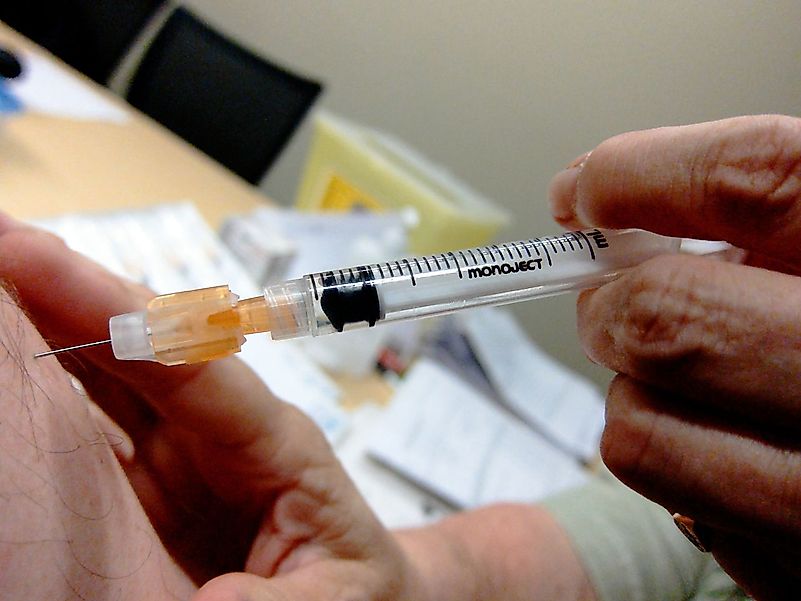 A person being administered a flu vaccine. Image credit: Daniel Paquet/Wikimedia.org A person being administered a flu vaccine. Image credit: Daniel Paquet/Wikimedia.org